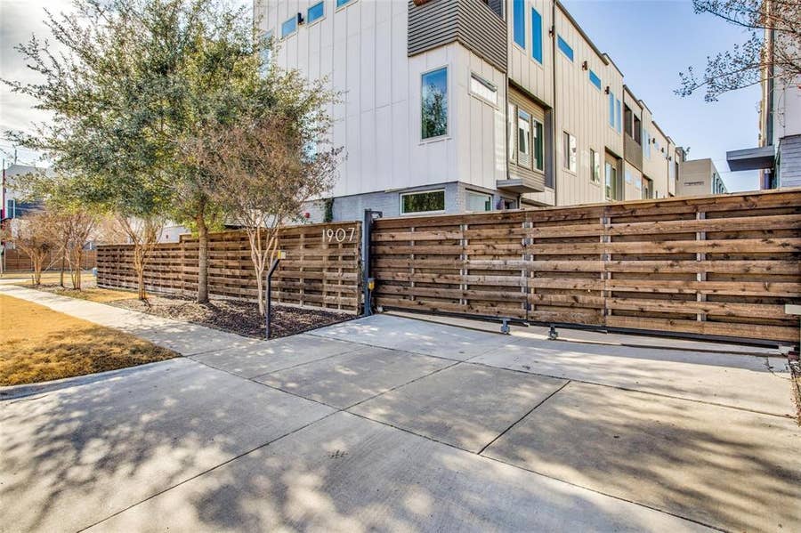 Property photo for 1907 Summit Avenue, #3, Dallas, TX