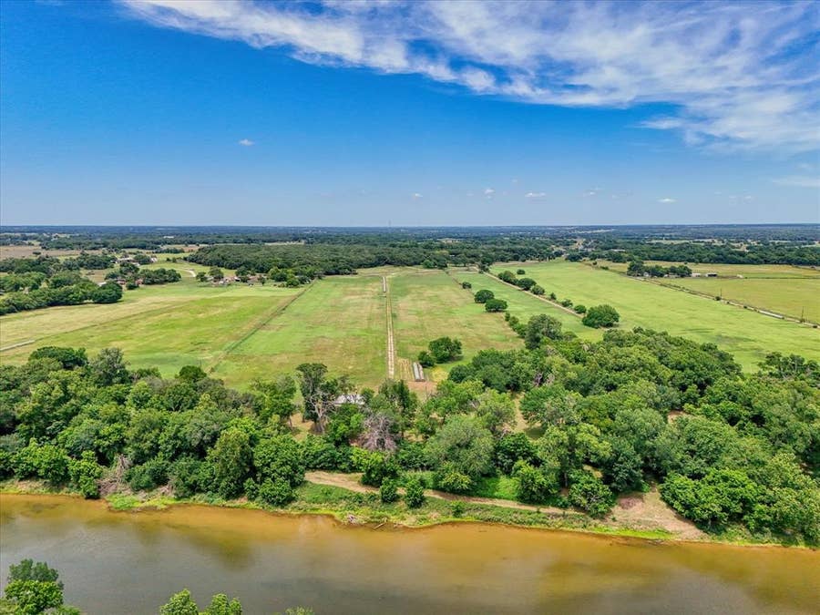 Property photo for 505 River Road, Waco, TX