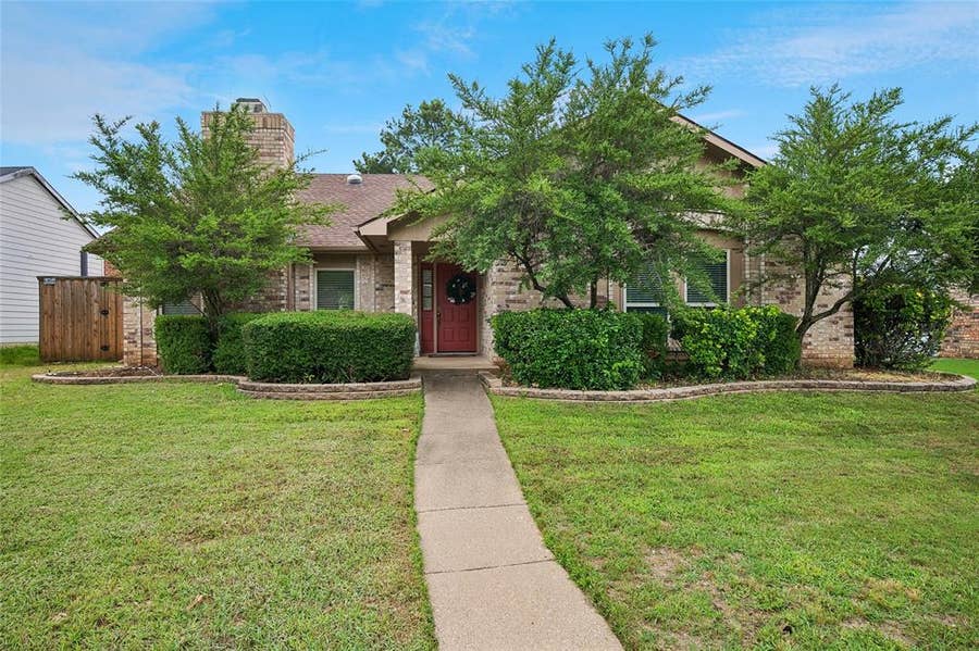 Property photo for 3017 Newcastle Court, Flower Mound, TX