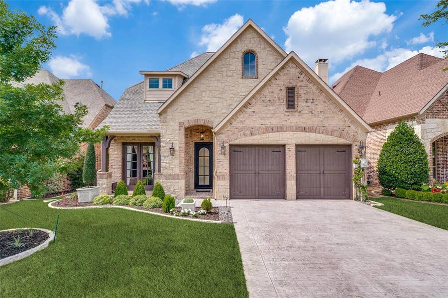 Property photo for 29 Pristine Pond Drive, Frisco, TX