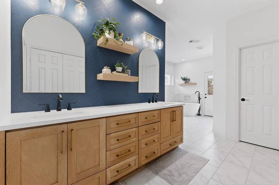 Property photo for 4018 Cobblers Lane, Dallas, TX