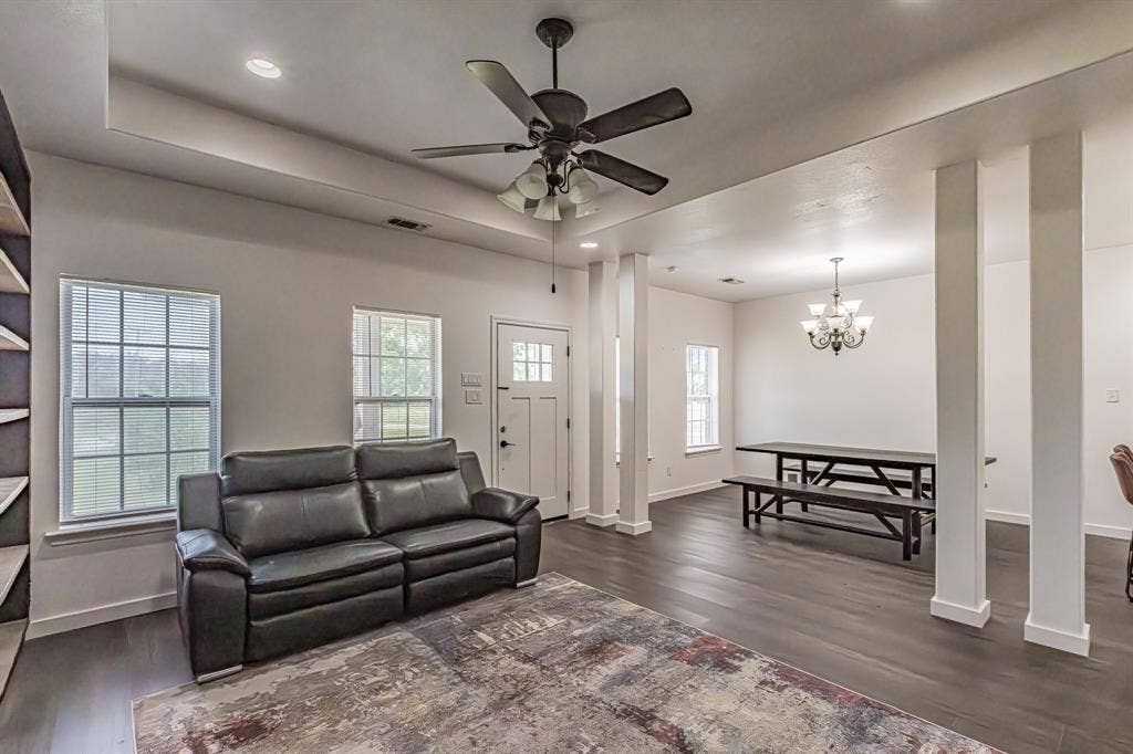 204 S Spring Branch Trail, Springtown, TX 76082 204 S Spring Branch Trail, Springtown, TX 76082