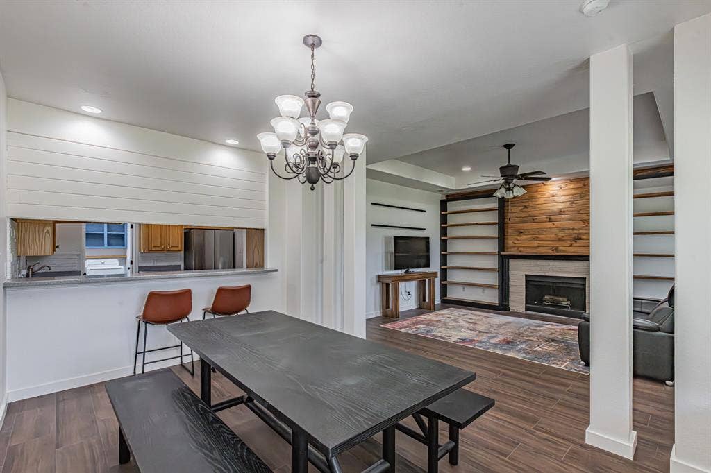 204 S Spring Branch Trail, Springtown, TX 76082 204 S Spring Branch Trail, Springtown, TX 76082
