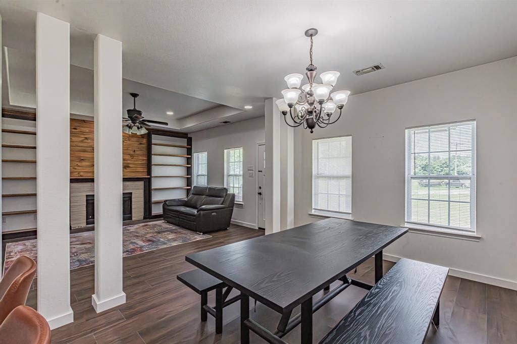 204 S Spring Branch Trail, Springtown, TX 76082 204 S Spring Branch Trail, Springtown, TX 76082