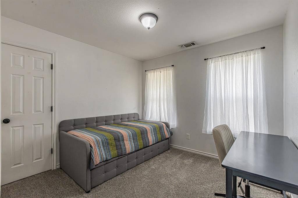 204 S Spring Branch Trail, Springtown, TX 76082 204 S Spring Branch Trail, Springtown, TX 76082