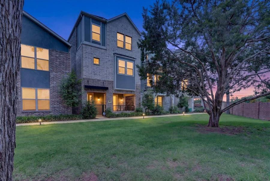 Property photo for 4811 Aldenbury Street, Dallas, TX