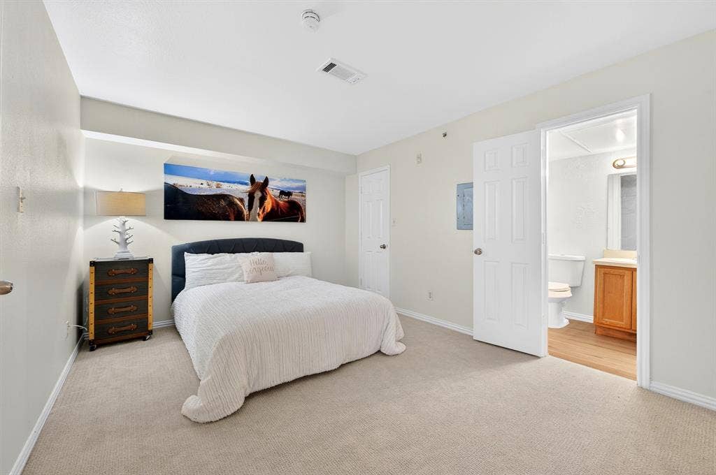 9817 Walnut Street, #214, Dallas, TX 75243