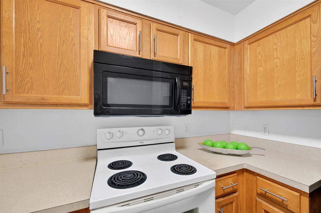 9817 Walnut Street, #214, Dallas, TX 75243