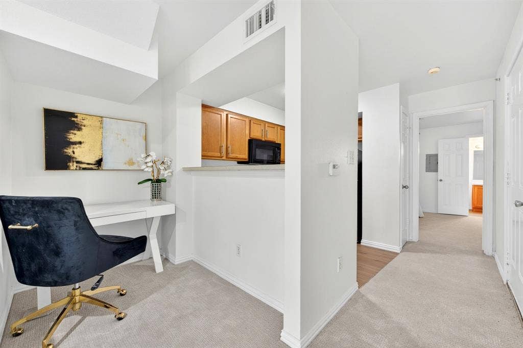9817 Walnut Street, #214, Dallas, TX 75243
