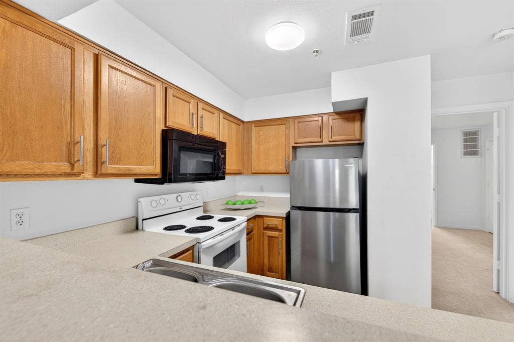 9817 Walnut Street, #214, Dallas, TX 75243