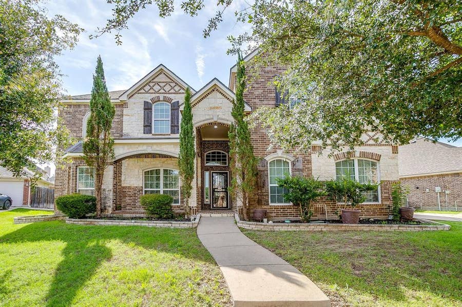 Property photo for 6025 Bee Balm Drive, Fort Worth, TX