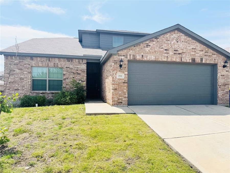 Property photo for 752 Saratoga Drive, Seagoville, TX
