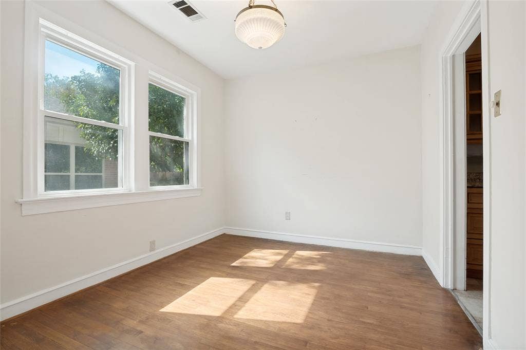 2741 Catherine Street, Dallas, TX 75211 2741 Catherine Street, Dallas, TX 75211