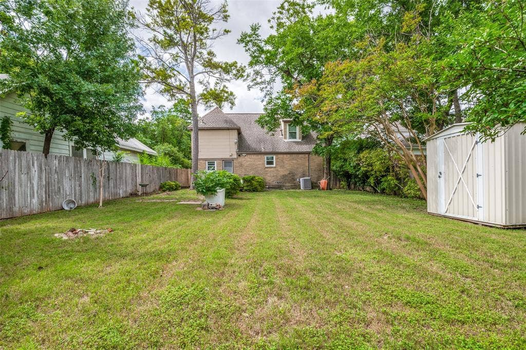 2741 Catherine Street, Dallas, TX 75211 2741 Catherine Street, Dallas, TX 75211