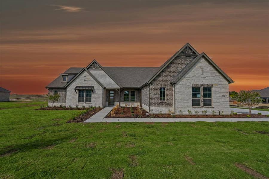 Property photo for 2834 Geneva Way, Blue Ridge, TX