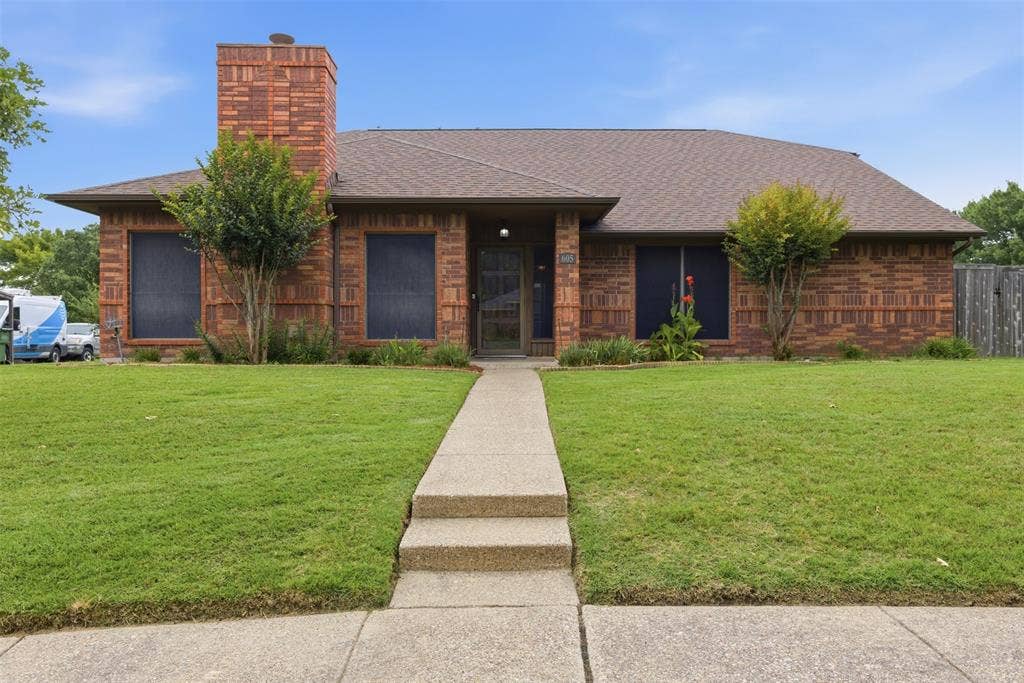 605 Buttercup Circle, Garland, TX 75040 605 Buttercup Circle, Garland, TX 75040