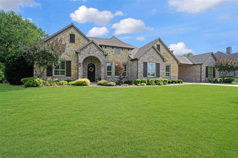 Property photo for 4488 Lake Breeze Drive, McKinney, TX