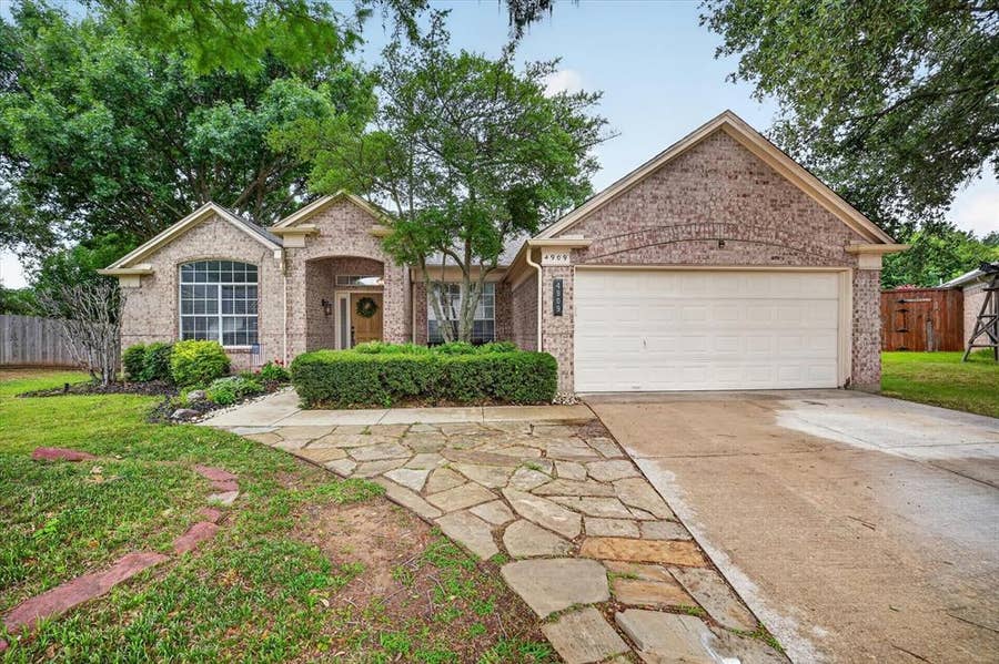 Property photo for 4909 Lansdale Drive, Flower Mound, TX