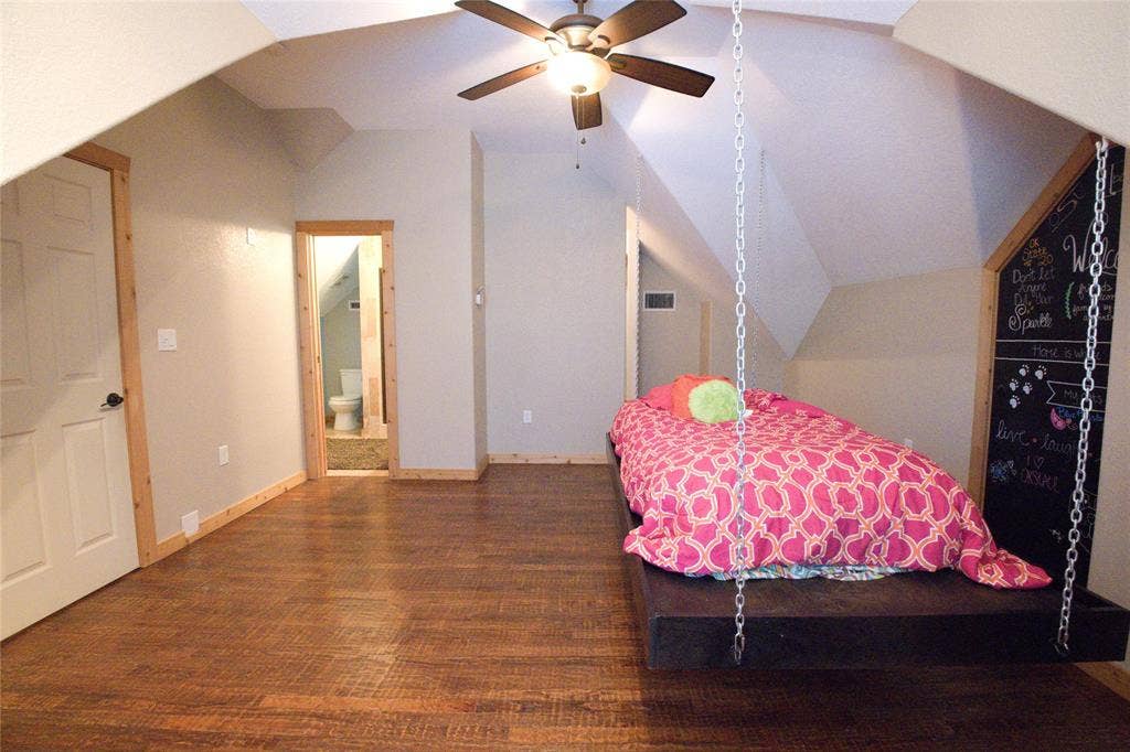 182 Lakeview Drive, Aledo, TX 76008 Additional view in upstairs bedroom.
