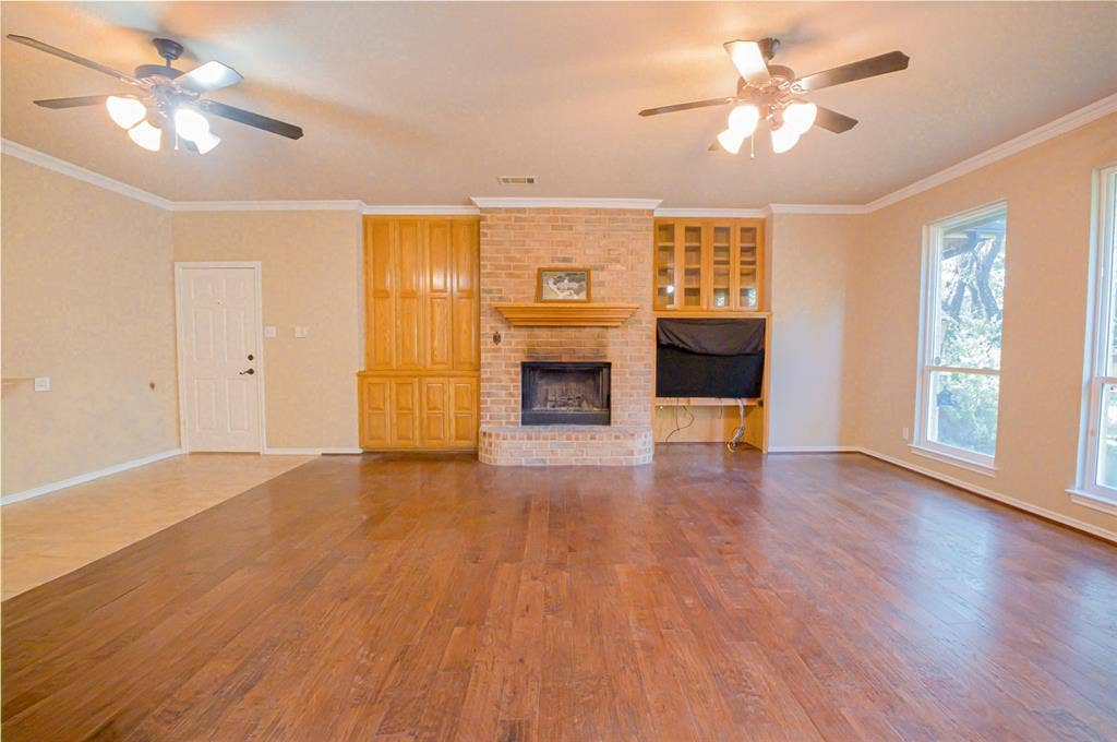 182 Lakeview Drive, Aledo, TX 76008 182 Lakeview Drive, Aledo, TX 76008