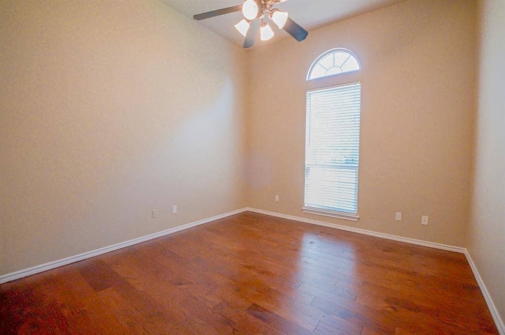 182 Lakeview Drive, Aledo, TX 76008 3rd bedroom.