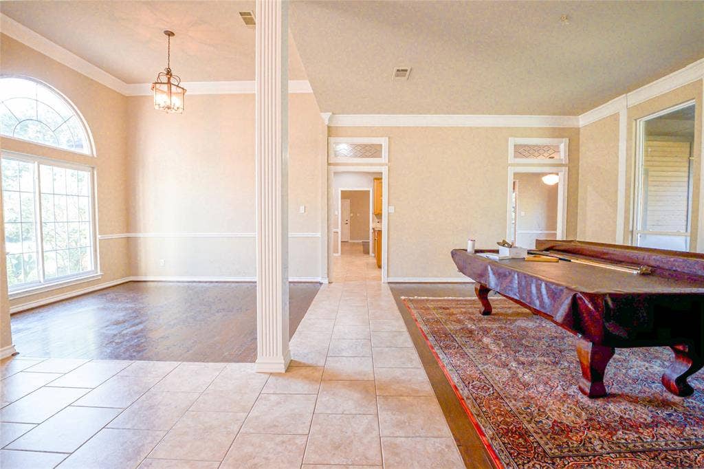 182 Lakeview Drive, Aledo, TX 76008 Foyer, formal dining & formal den.