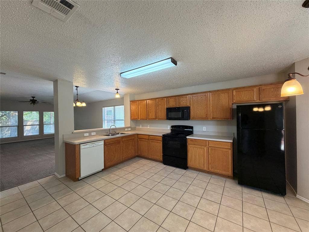 1012 Margaret Drive, McKinney, TX 75071 1012 Margaret Drive, McKinney, TX 75071