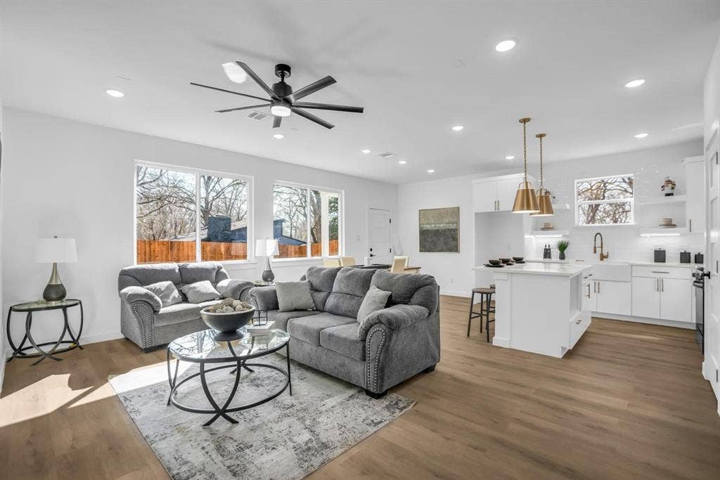 139 Forest Oaks Drive, Gun Barrel City, TX 75156 139 Forest Oaks Drive, Gun Barrel City, TX 75156