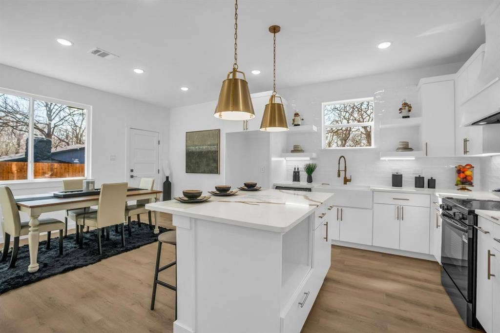 139 Forest Oaks Drive, Gun Barrel City, TX 75156 139 Forest Oaks Drive, Gun Barrel City, TX 75156