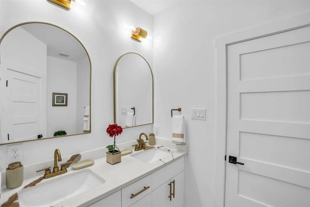 139 Forest Oaks Drive, Gun Barrel City, TX 75156 139 Forest Oaks Drive, Gun Barrel City, TX 75156