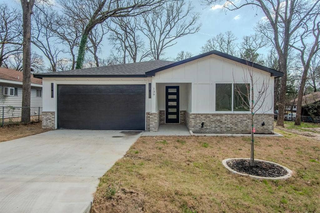 139 Forest Oaks Drive, Gun Barrel City, TX 75156 139 Forest Oaks Drive, Gun Barrel City, TX 75156