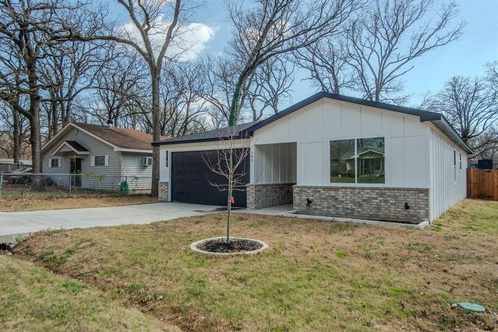 139 Forest Oaks Drive, Gun Barrel City, TX 75156 139 Forest Oaks Drive, Gun Barrel City, TX 75156