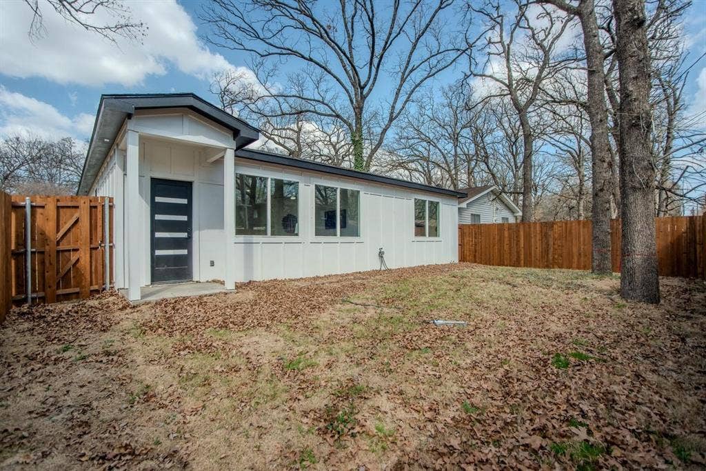 139 Forest Oaks Drive, Gun Barrel City, TX 75156 139 Forest Oaks Drive, Gun Barrel City, TX 75156