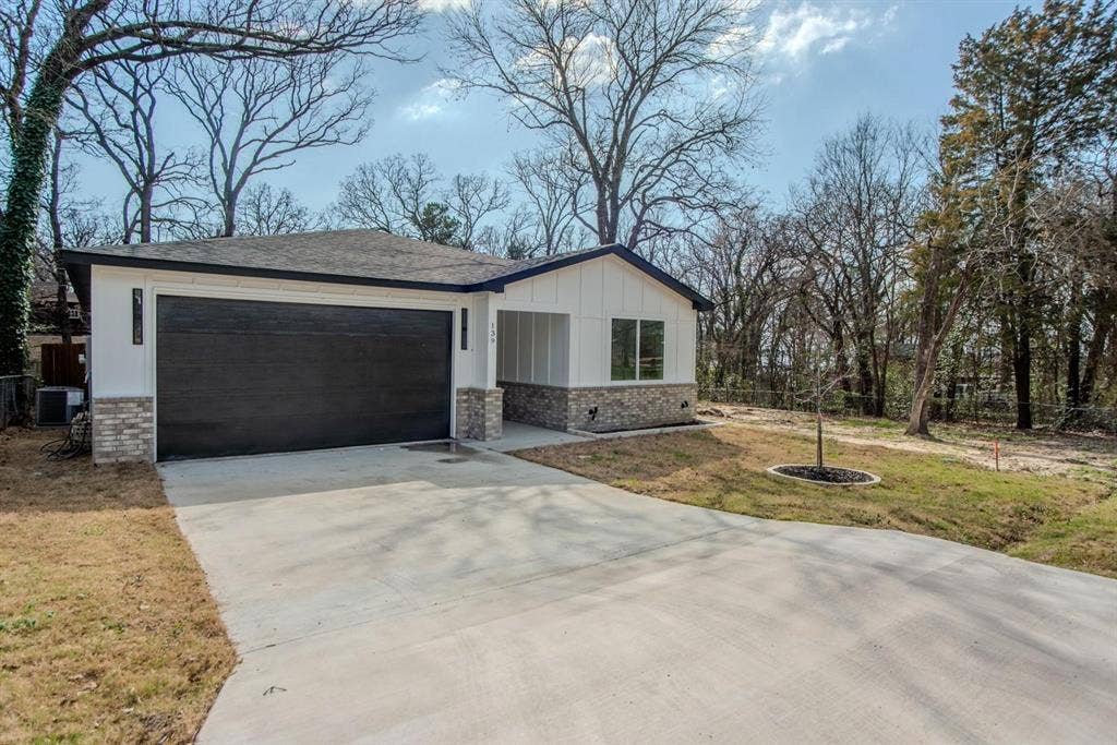 139 Forest Oaks Drive, Gun Barrel City, TX 75156 139 Forest Oaks Drive, Gun Barrel City, TX 75156