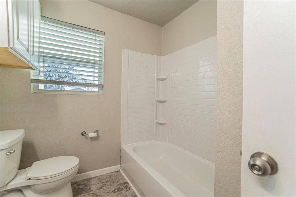 900 Elizabeth Boulevard, Granbury, TX 76048 900 Elizabeth Boulevard, Granbury, TX 76048