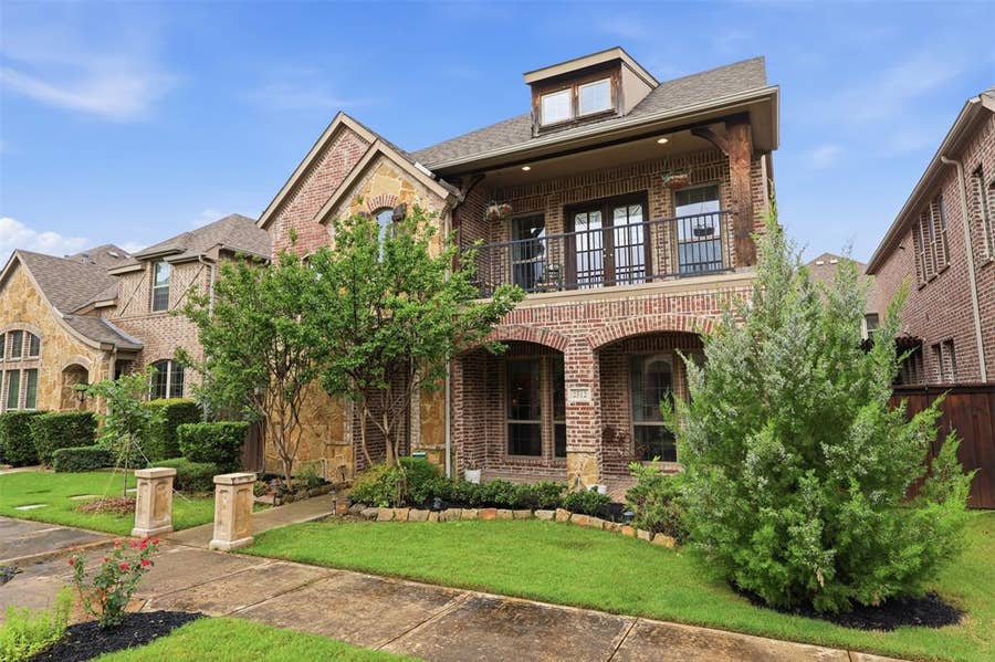 Property photo for 2512 Bill Moses Parkway, Farmers Branch, TX