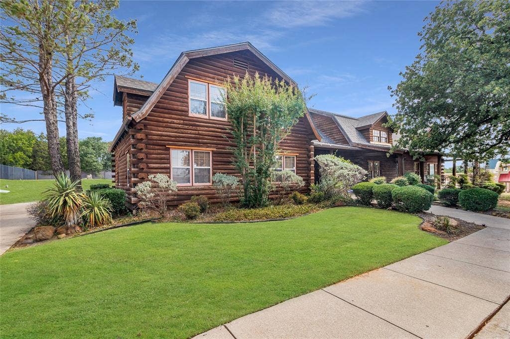 100 Quest Court, Keller, TX 76248 100 Quest Court, Keller, TX 76248