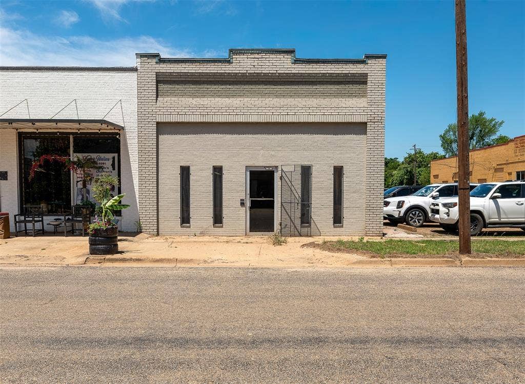 409 N Prairieville Street, Athens, TX 75751 409 N Prairieville Street, Athens, TX 75751