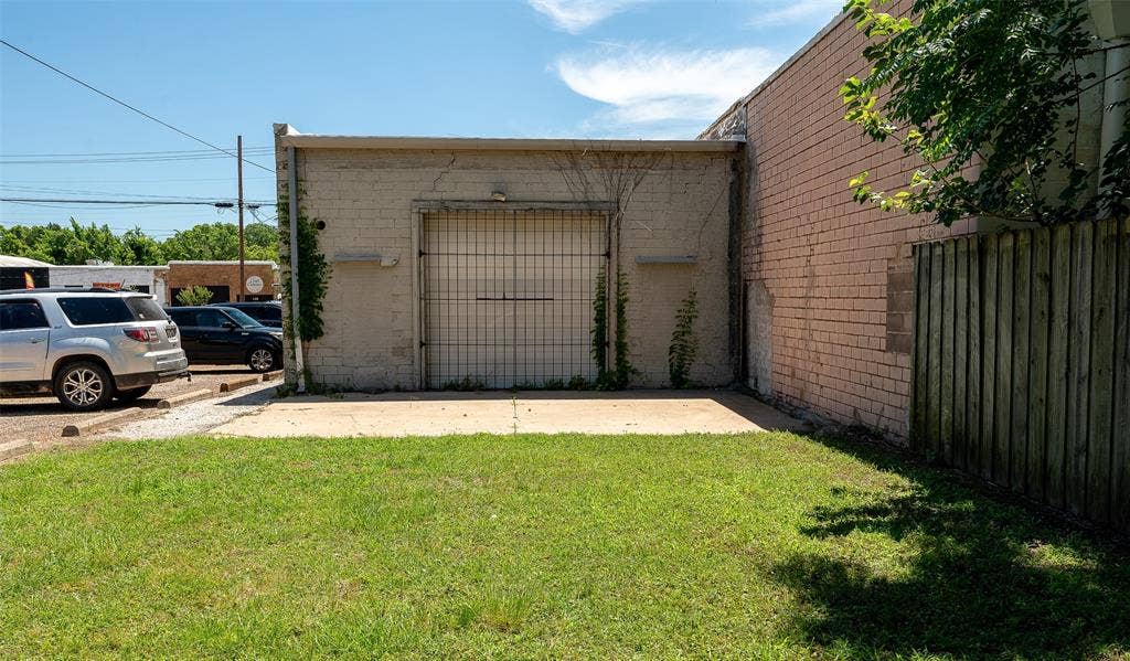 409 N Prairieville Street, Athens, TX 75751 409 N Prairieville Street, Athens, TX 75751