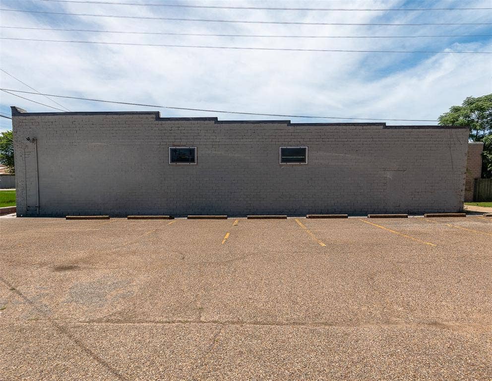 409 N Prairieville Street, Athens, TX 75751 409 N Prairieville Street, Athens, TX 75751