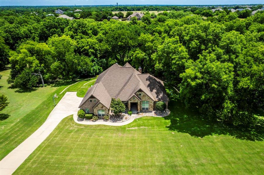 Property photo for 4120 Shiloh Trail, Midlothian, TX