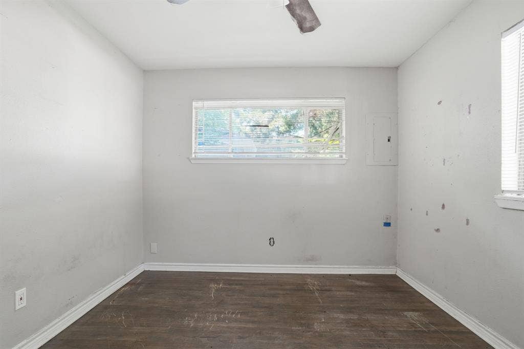1029 Usher Street, Benbrook, TX 76126 1029 Usher Street, Benbrook, TX 76126