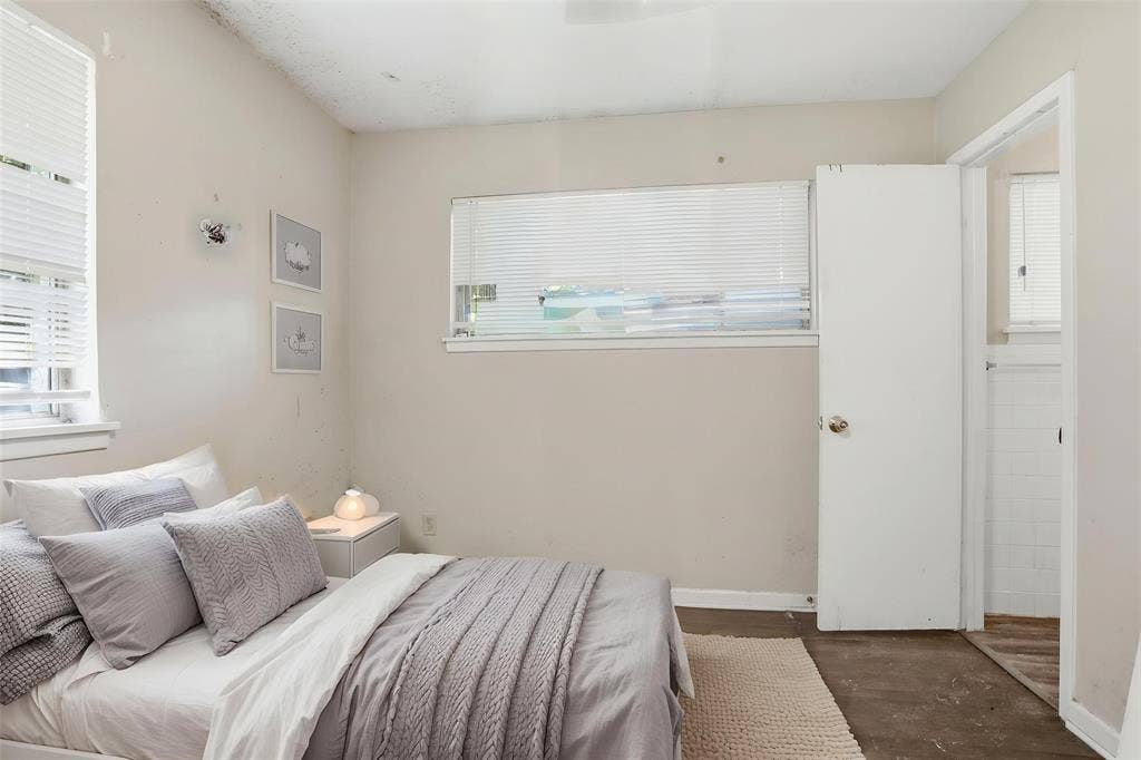 1029 Usher Street, Benbrook, TX 76126 1029 Usher Street, Benbrook, TX 76126