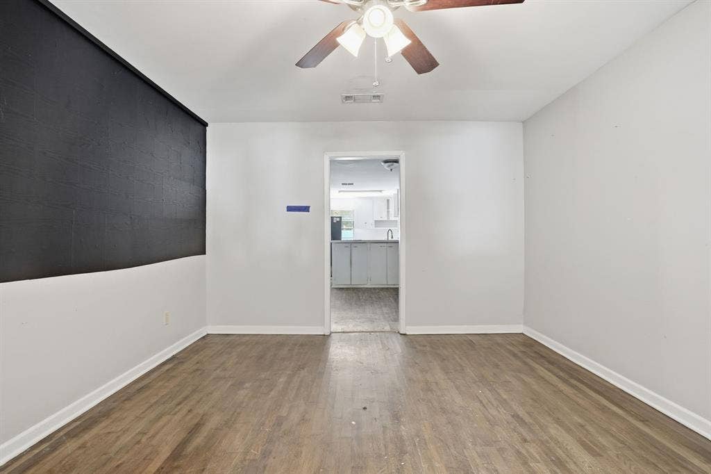 1029 Usher Street, Benbrook, TX 76126 1029 Usher Street, Benbrook, TX 76126