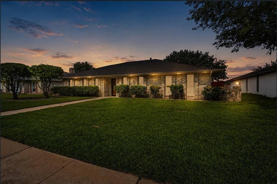 Property photo for 2909 Las Palmas Lane, Plano, TX