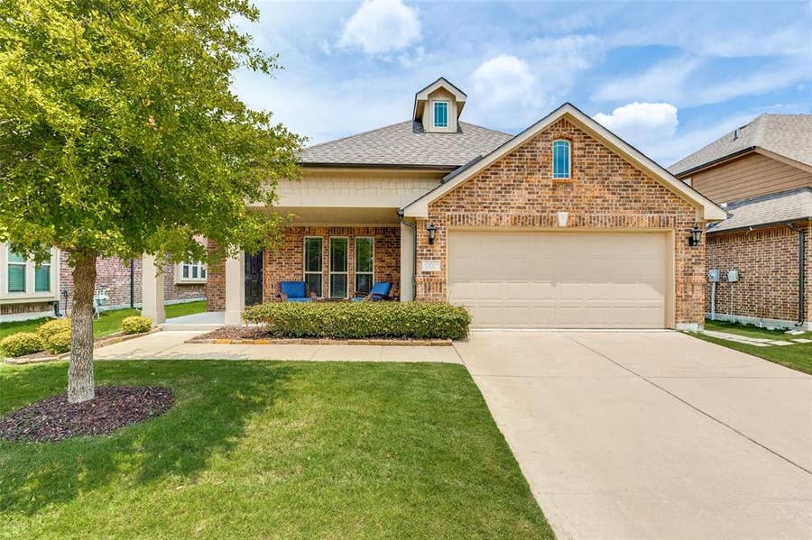 Property photo for 902 Lyndhurst Drive, Anna, TX
