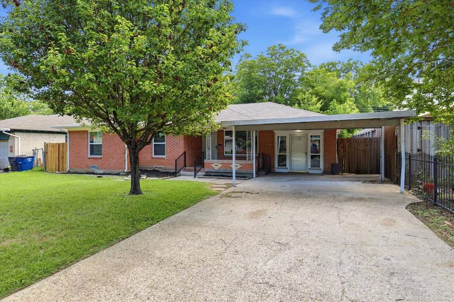 Property photo for 2129 Gaylord Drive, Dallas, TX