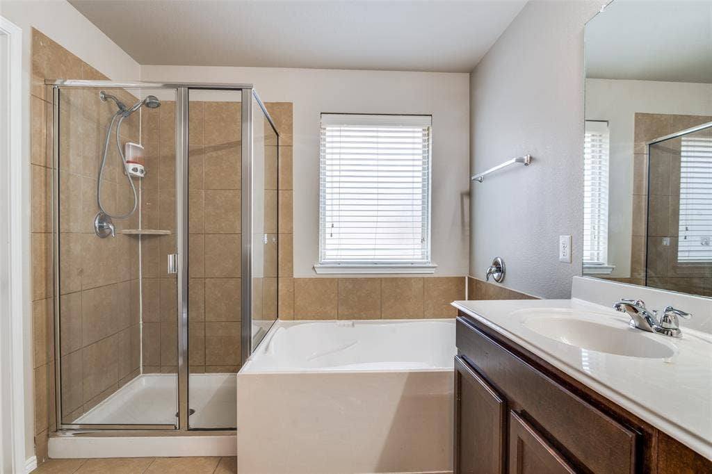 1229 Land Oak Road, Royse City, TX 75189 1229 Land Oak Road, Royse City, TX 75189