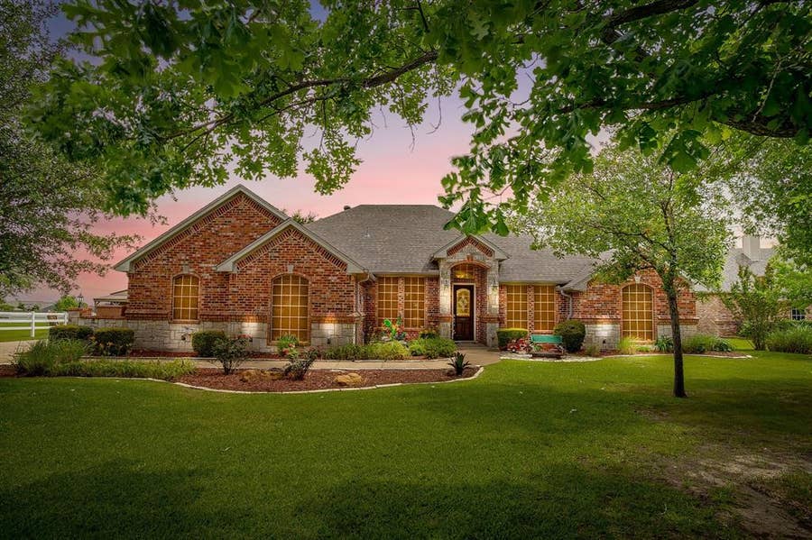 Property photo for 709 Lonesome Prairie Trail, Haslet, TX