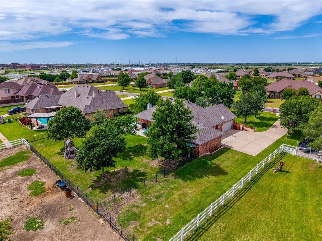 709 Lonesome Prairie Trail, Haslet, TX 76052